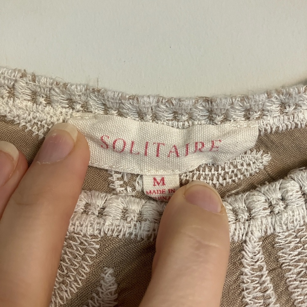 Solitaire Elegant Beige Leaf Embroidered Women's Boho Coastal Earthy Top M - Picture 4 of 5